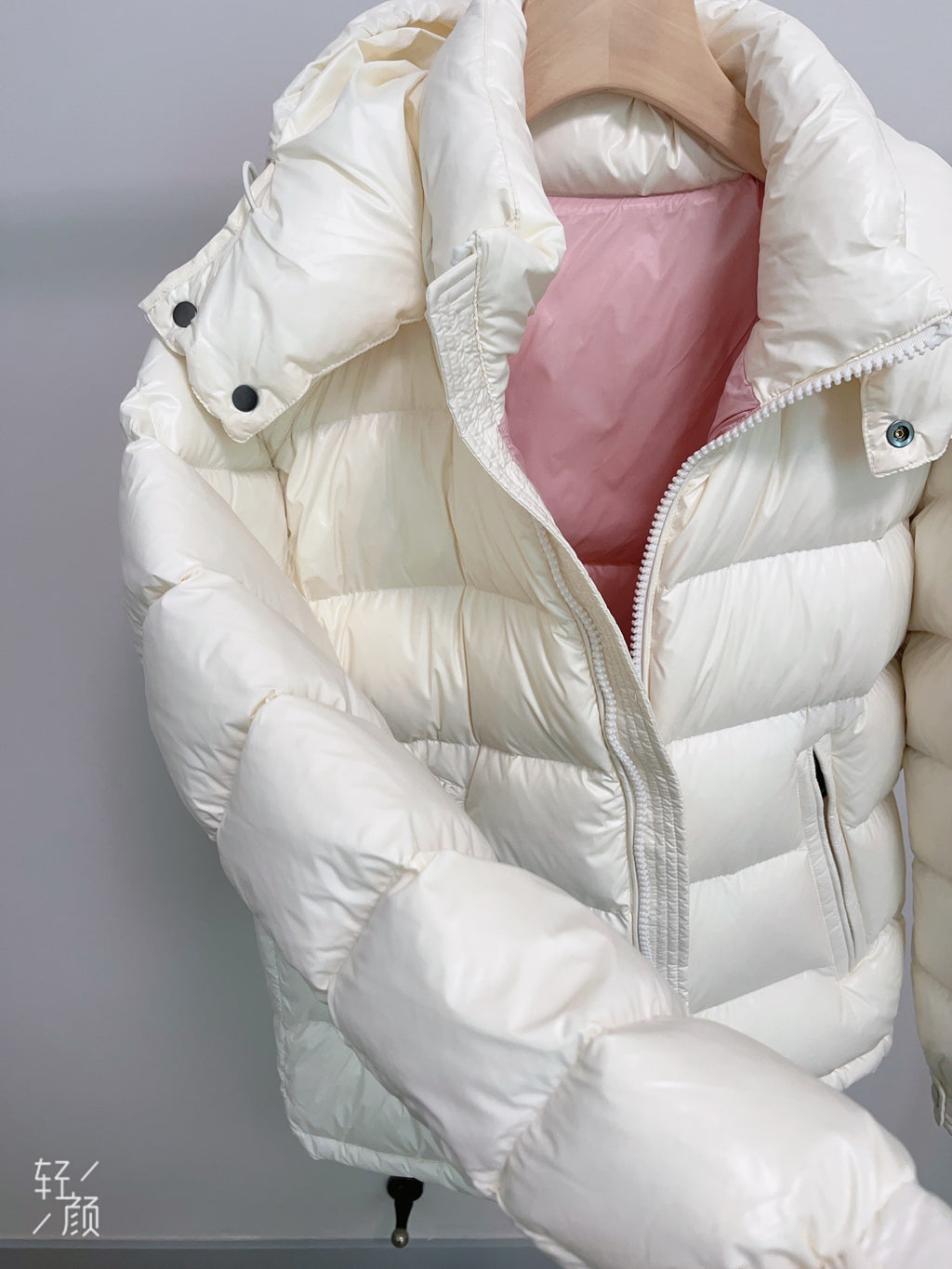 Goose DownJacket hooded  Women Endurable Easy Clean Warm Lightweight 850FP model 1903