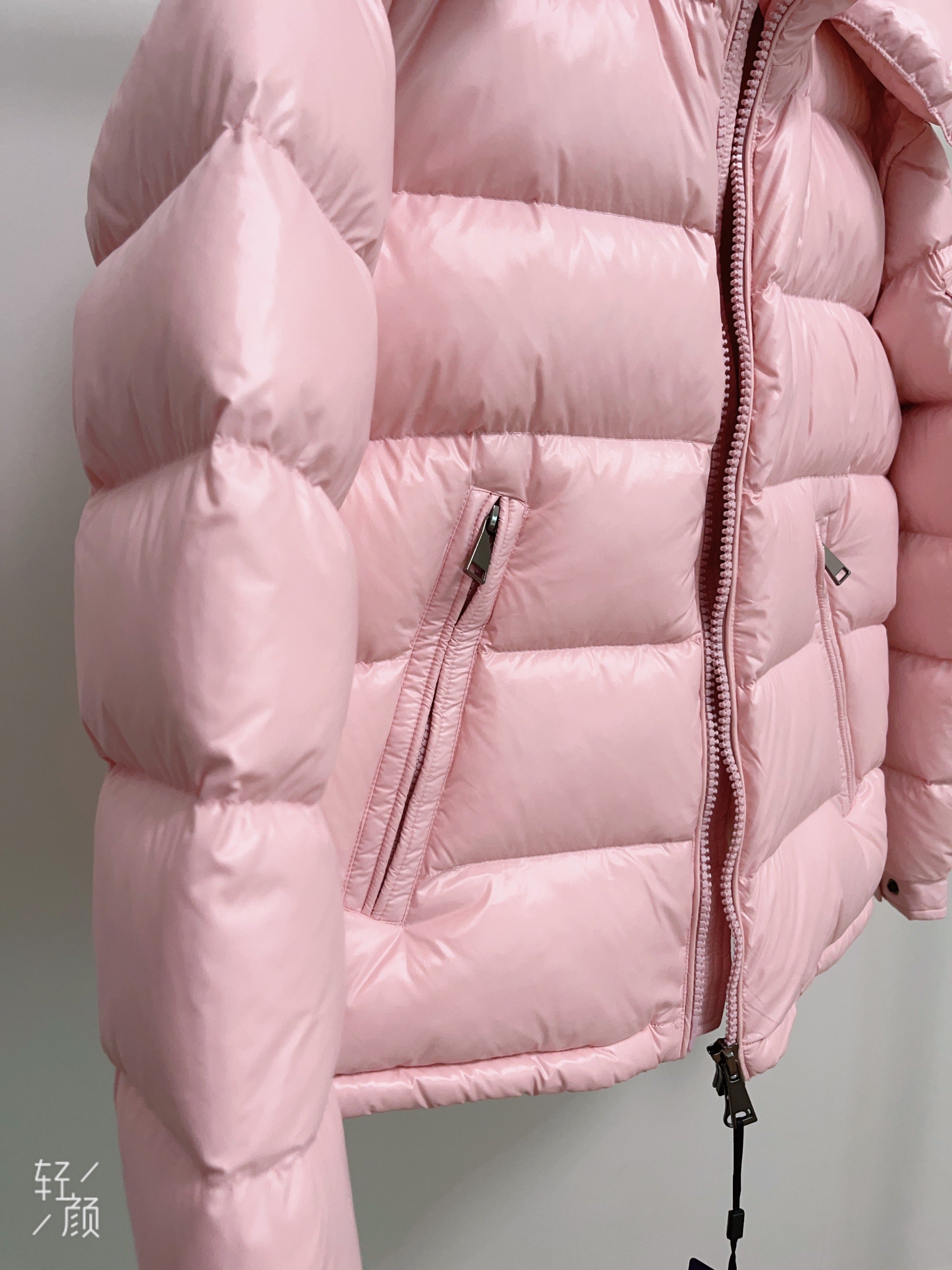 Goose DownJacket hooded  Women Endurable Easy Clean Warm Lightweight 850FP model 1903