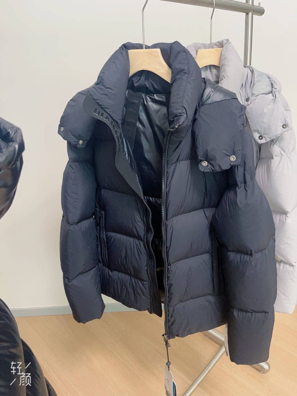 White Duck Down Hooded Jacket Puffy Fluffy Woman Cloud-like Soft Warm Unisex Man Pocket Hood Black 850FP Model2306