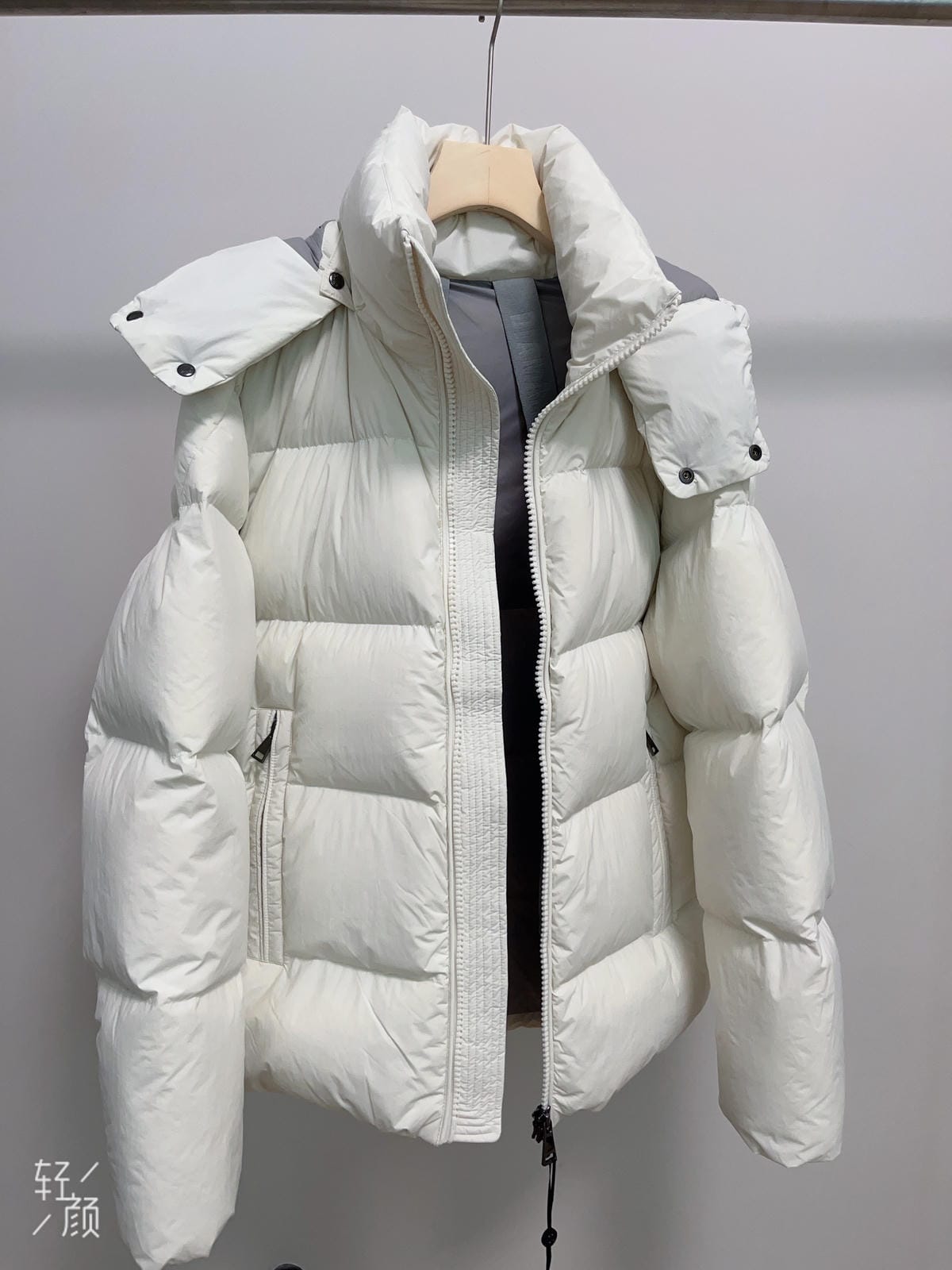 White Duck Down Hooded Jacket Puffy Fluffy Woman Cloud-like Soft Warm Unisex Man Pocket Hood Black 850FP Model2306