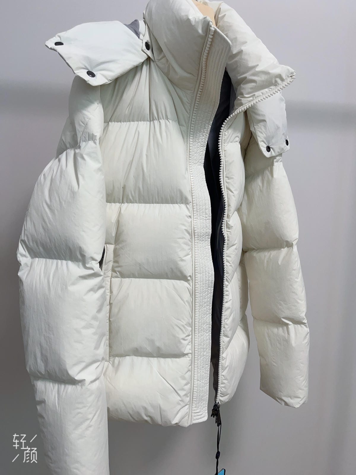 White Duck Down Hooded Jacket Puffy Fluffy Woman Cloud-like Soft Warm Unisex Man Pocket Hood Black 850FP Model2306