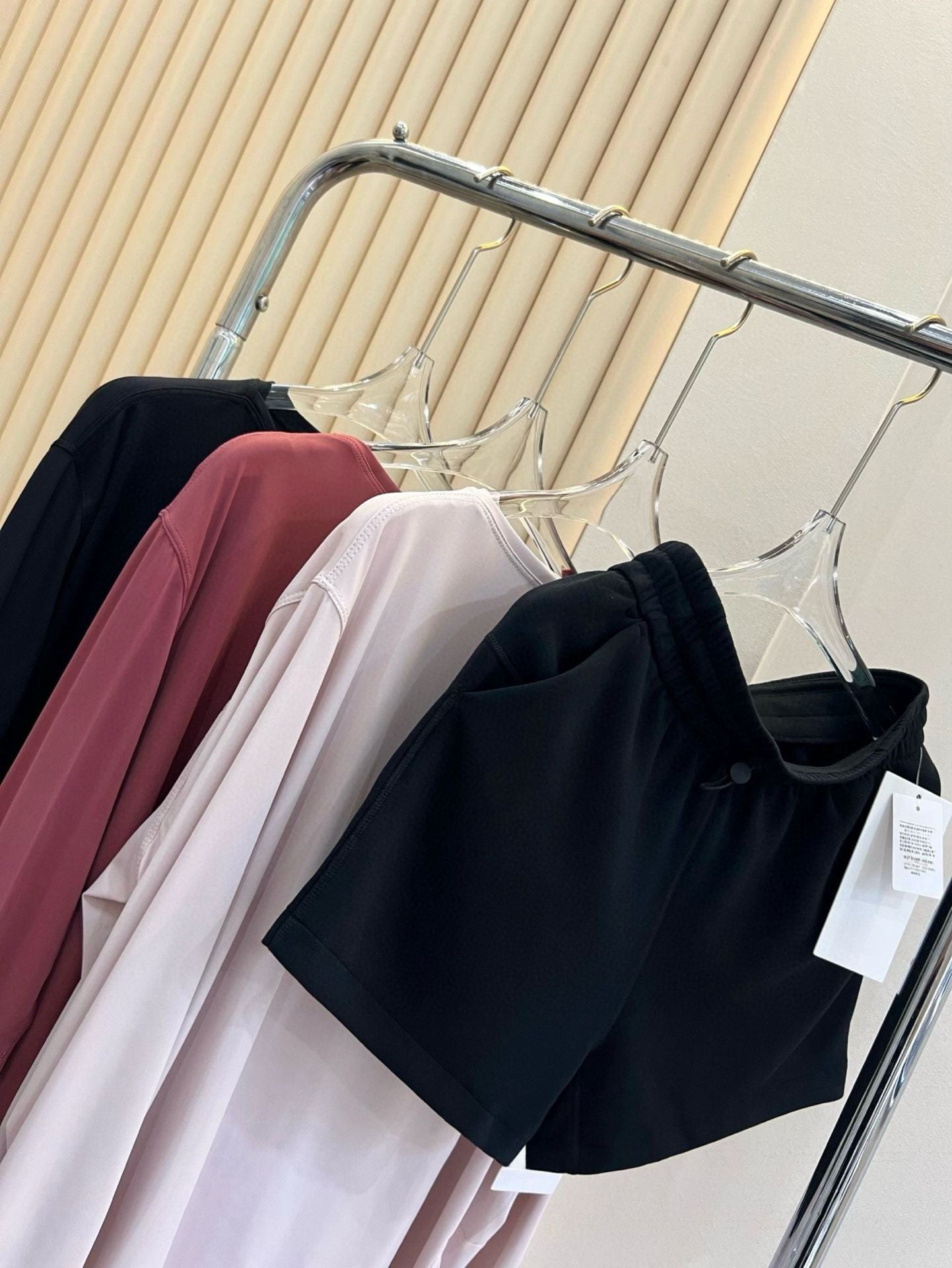 Softstreame Air Layer Movement 4Inch  Magic Pants Casual Loose Versatile Outdoor Summer Yoga Shorts