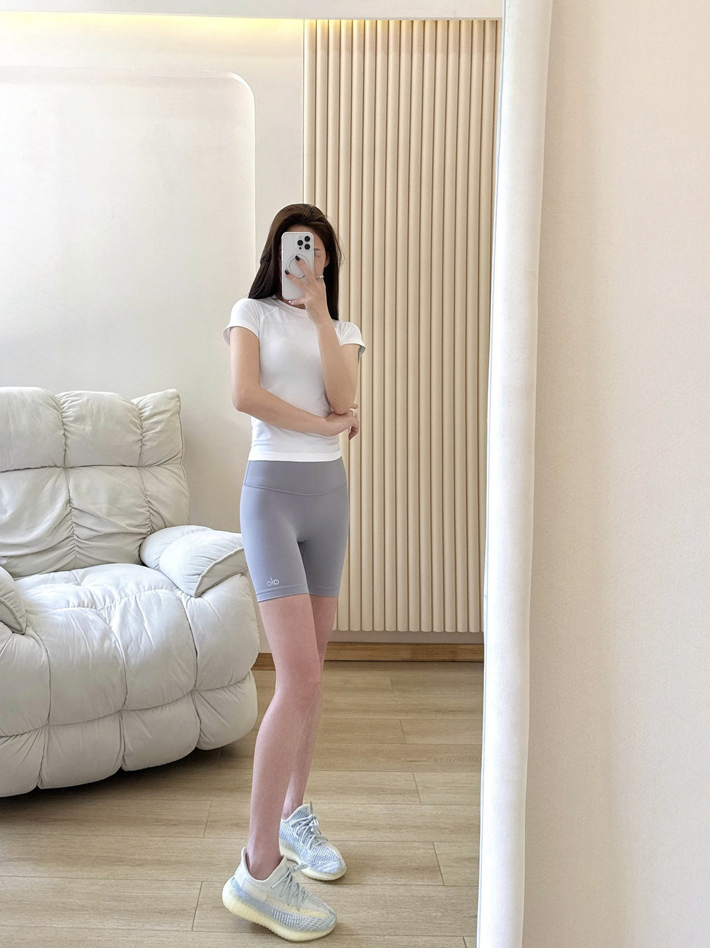 *Alo 7Inch Yoga Cycling Pants High Waist Running Sports Fitness Training Shorts Women Four Hot Pants Outer Wear Women