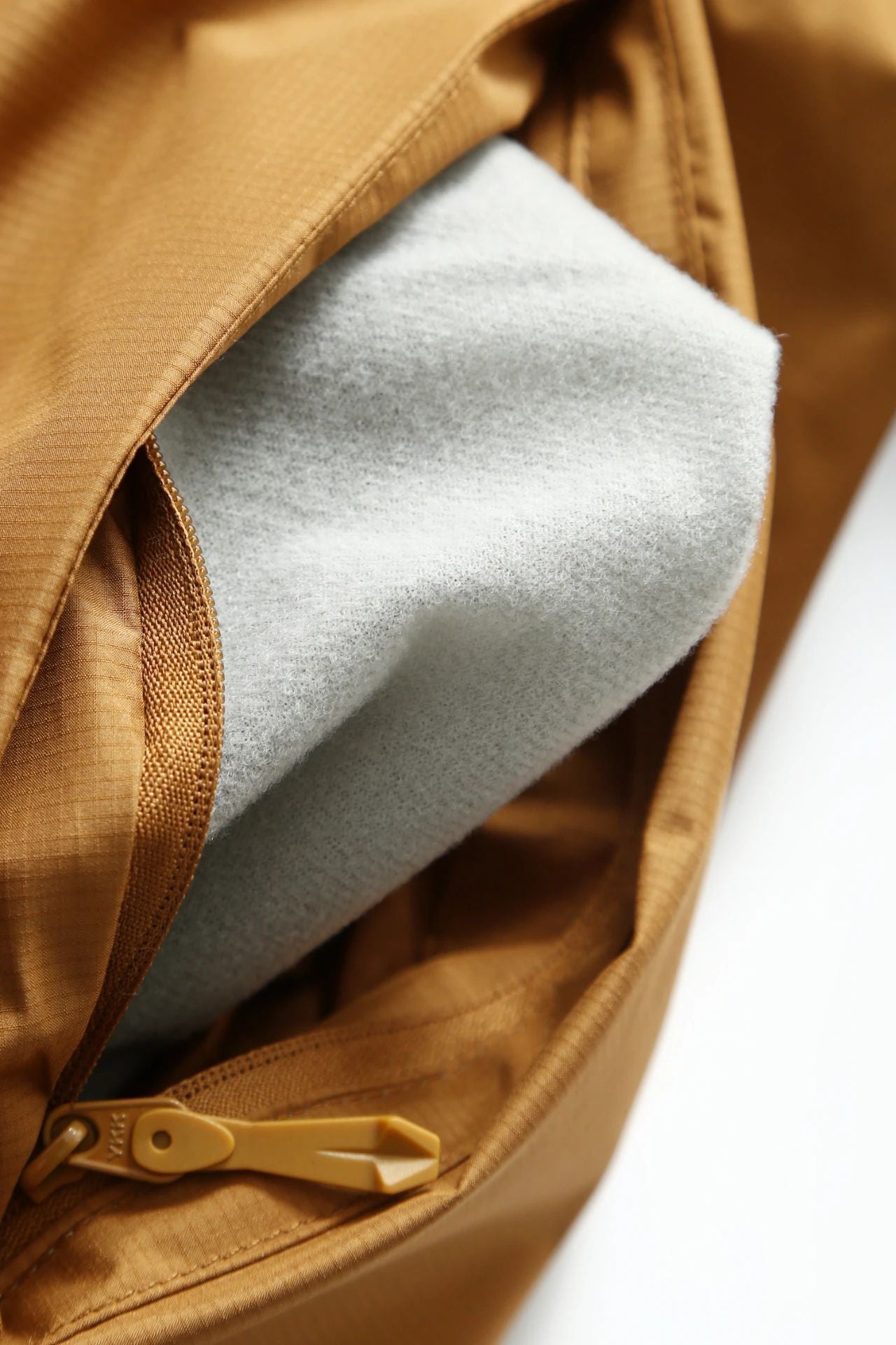 Winter Men's Women's  Unisex Lightweight Cotton Jacket Water-Resistant Hooded Design Windproof Warm Cotton Coat Fashion Trendy Men's Outerwear Lightweight Thermal  Cotton-Padded