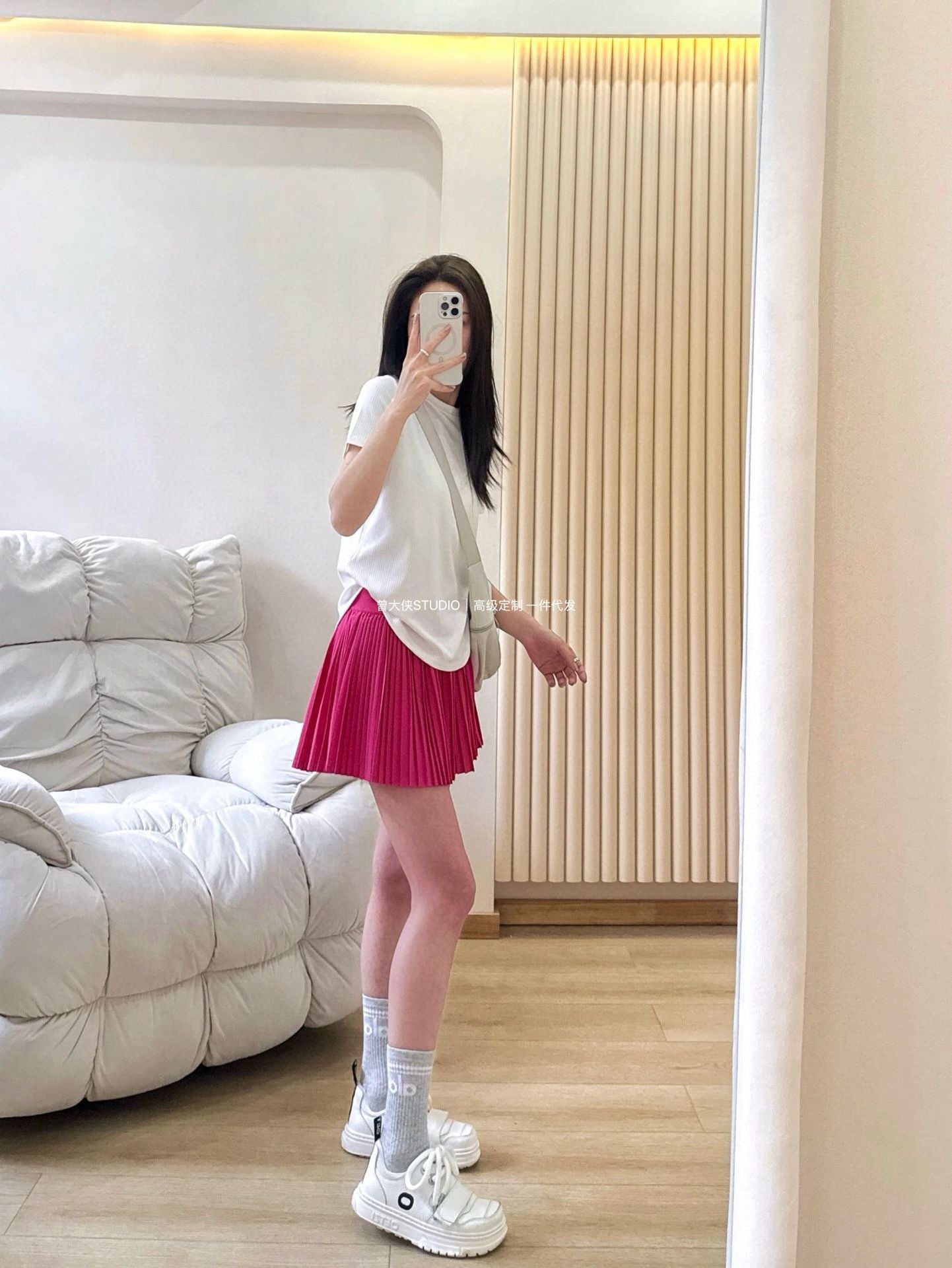 *Alo Curved Hem Short Sleeve25Summer Outdoor Casual Basic Anti-Stripe Versatile Breathable Round Neck Slimming T New T-shirt