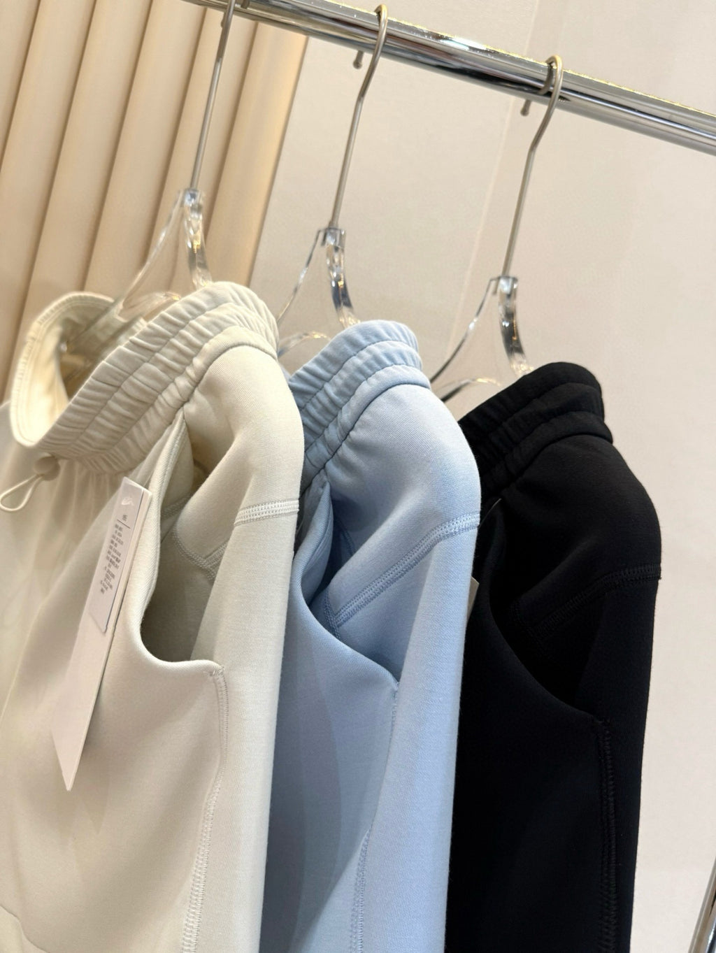 Softstreame Air Layer Movement 4Inch  Magic Pants Casual Loose Versatile Outdoor Summer Yoga Shorts