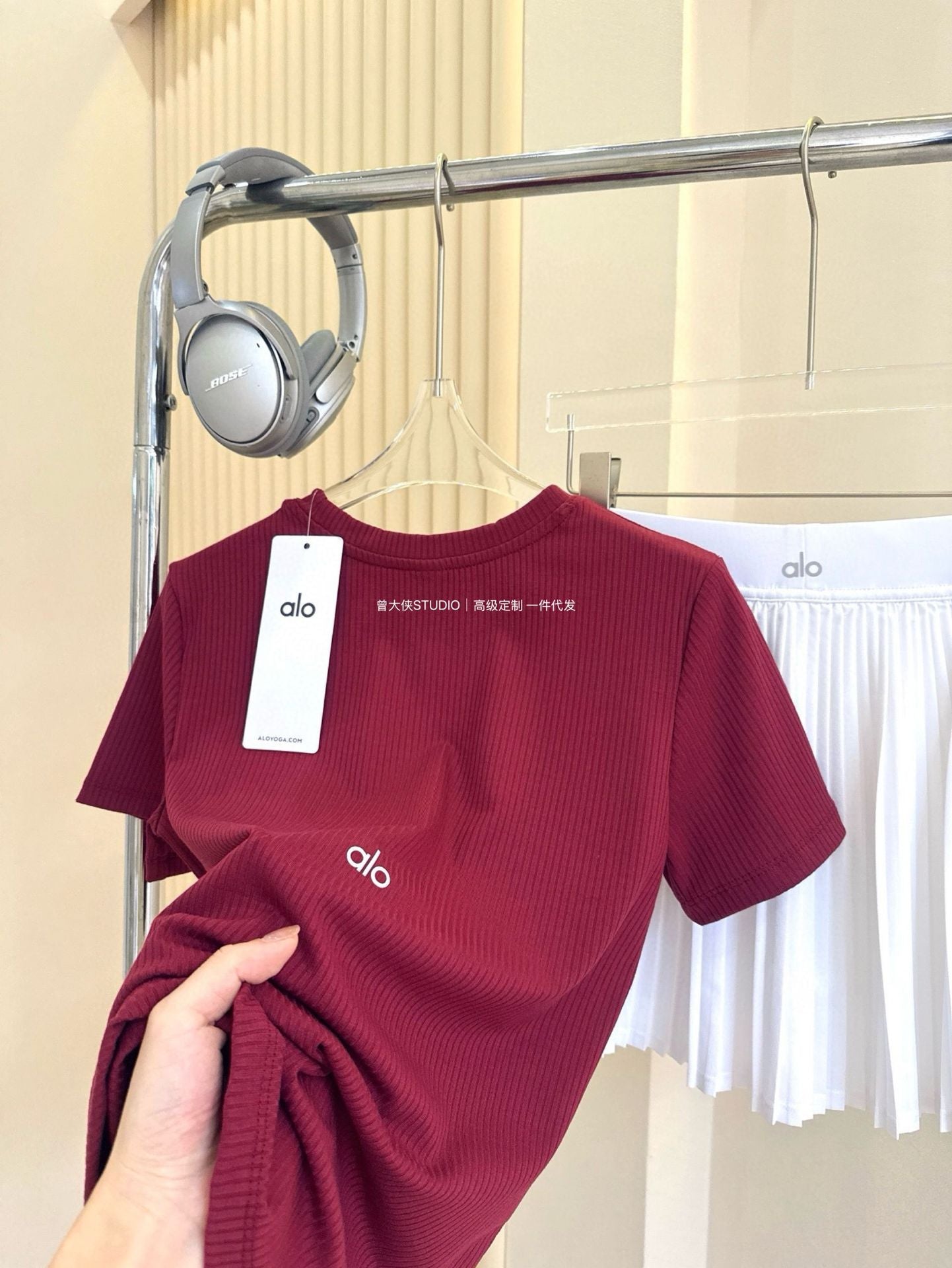 *Alo Curved Hem Short Sleeve25Summer Outdoor Casual Basic Anti-Stripe Versatile Breathable Round Neck Slimming T New T-shirt