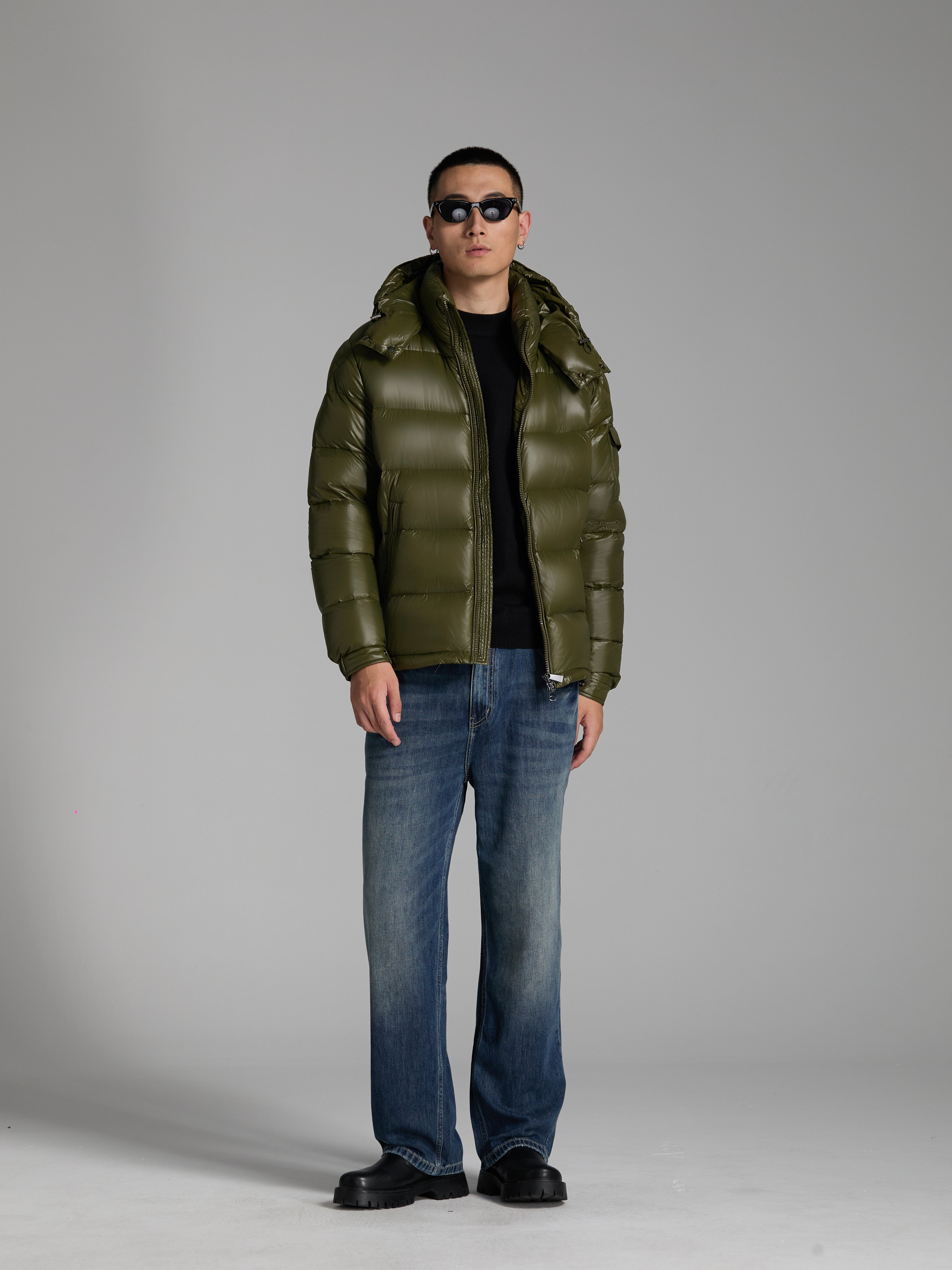 Goose DownJacket with Hat Zipper Man Woman Unisex Endurable Easy Clean Warm Light