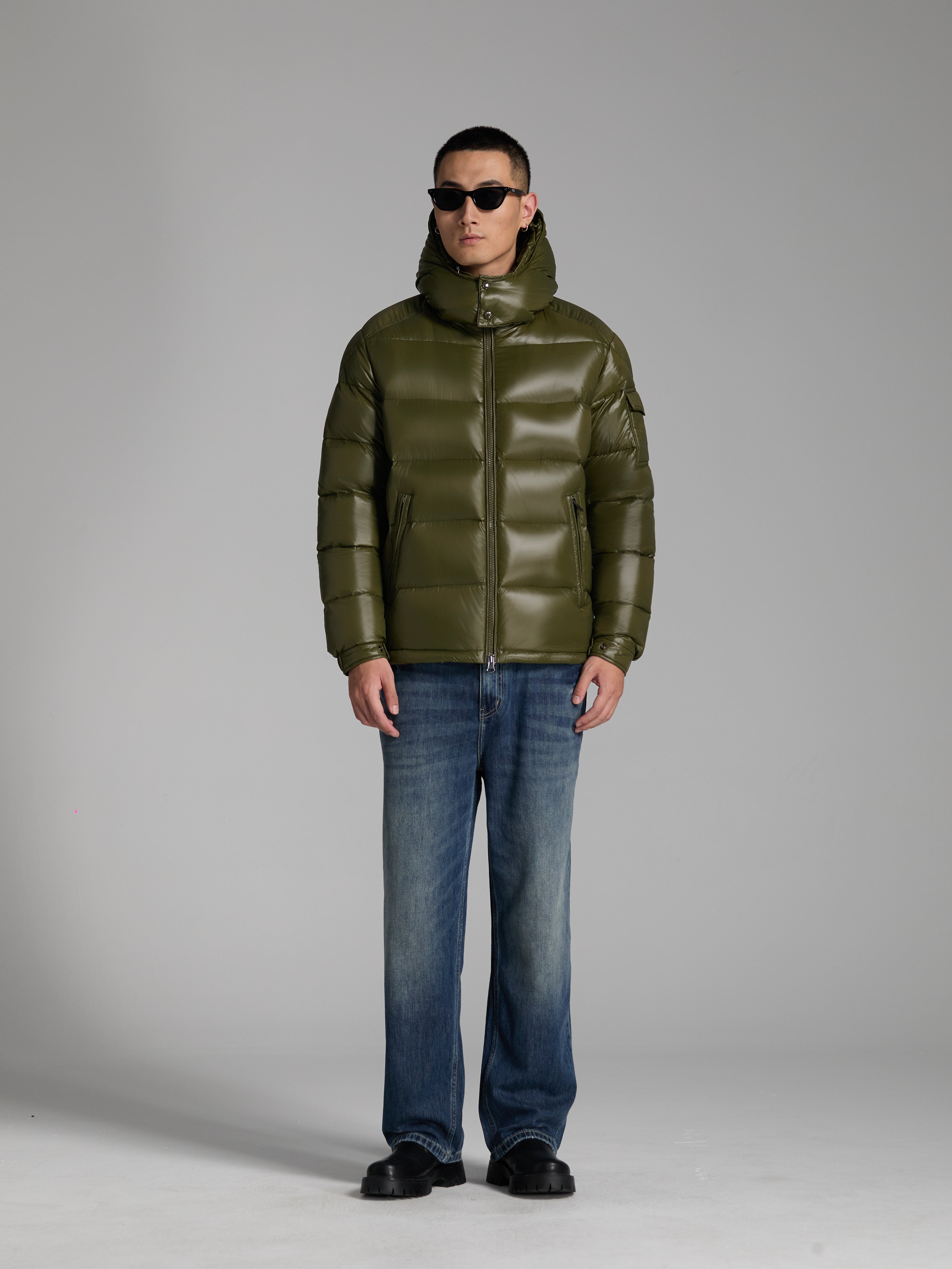 Goose DownJacket with Hat Zipper Man Woman Unisex Endurable Easy Clean Warm Light