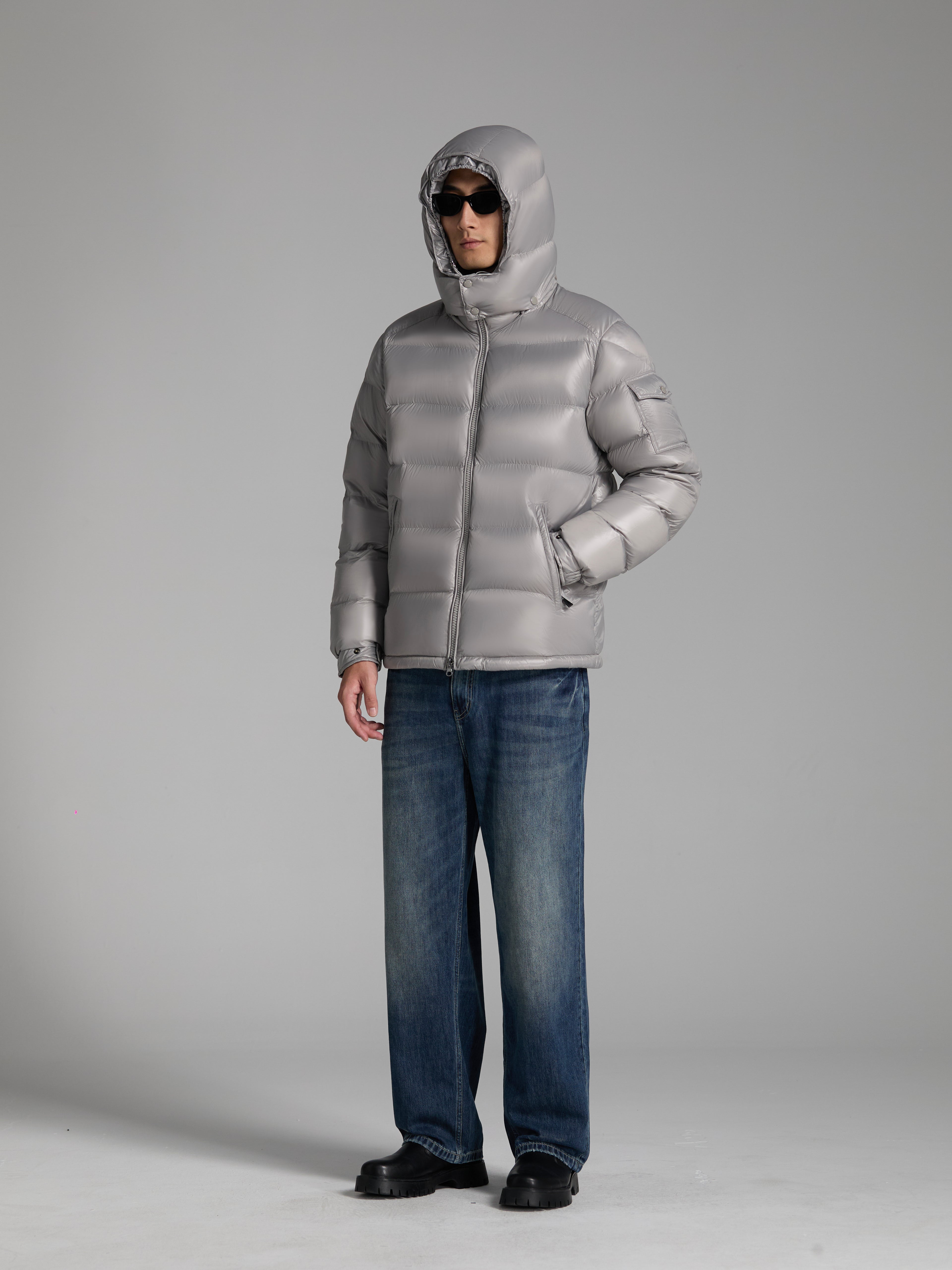 Goose DownJacket with Hat Zipper Man Woman Unisex Endurable Easy Clean Warm Light