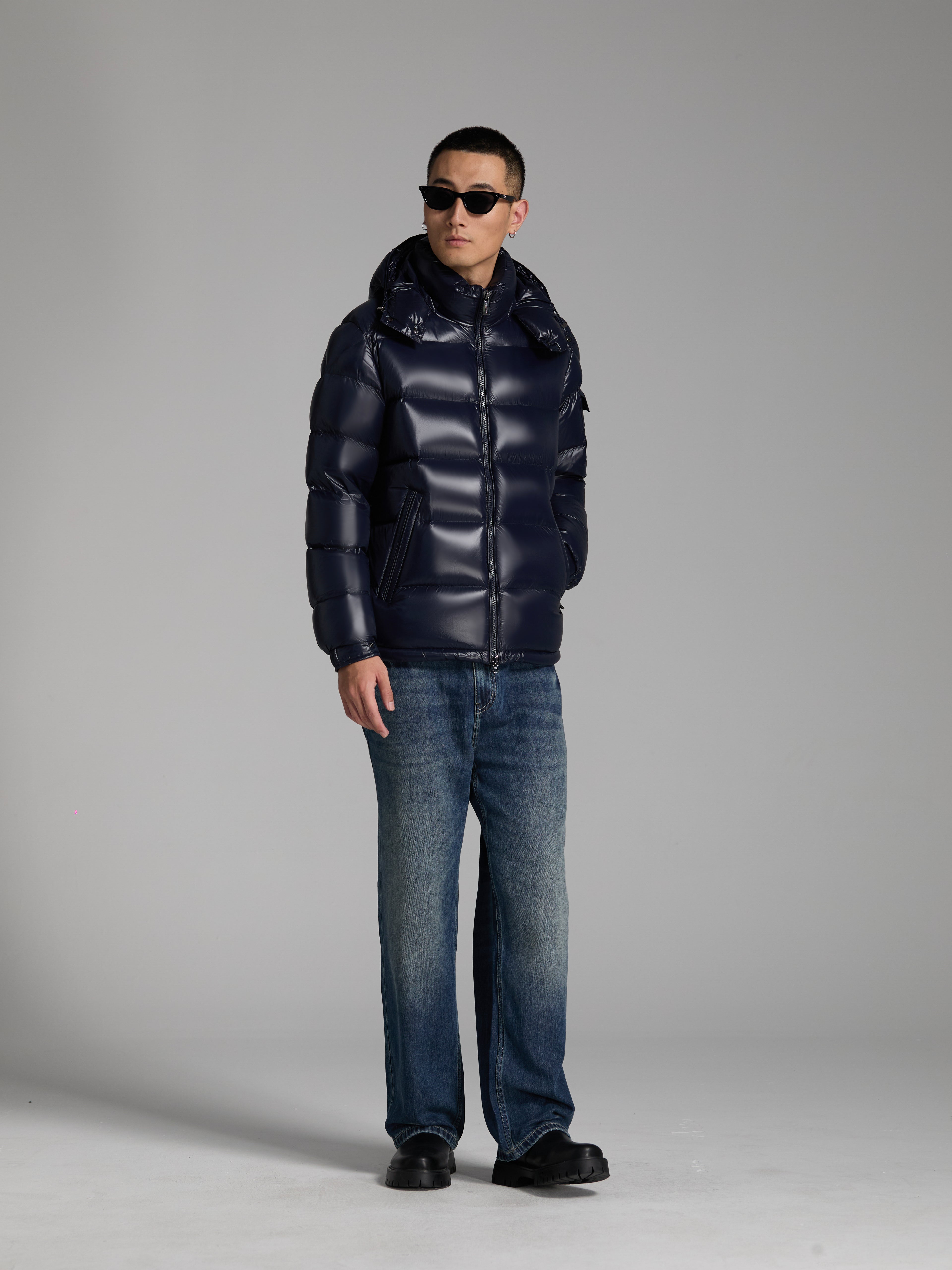 Goose DownJacket with Hat Zipper Man Woman Unisex Endurable Easy Clean Warm Light