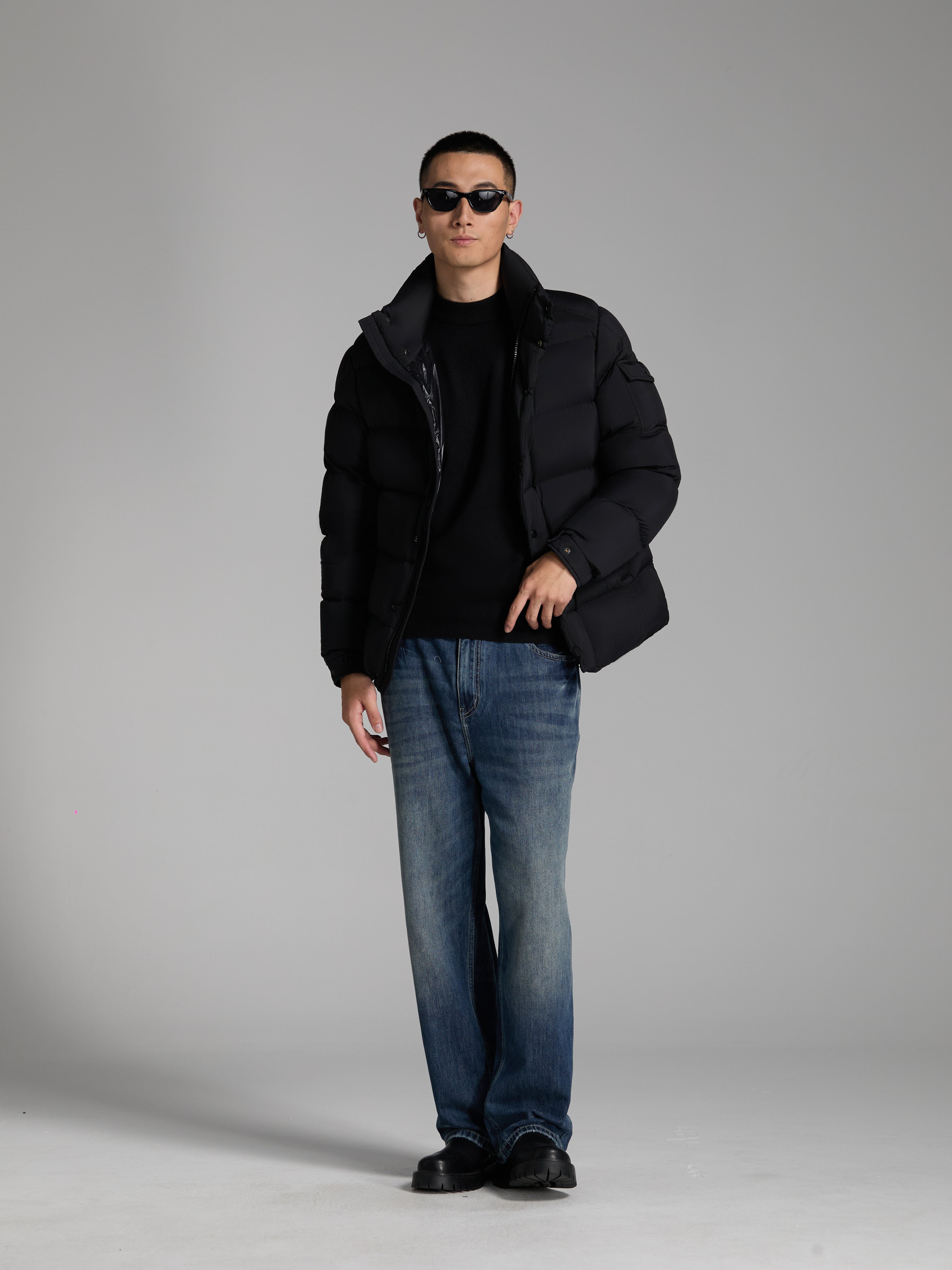 Goose Down Jacket Puffy Fluffy Warm Unisex Woman Man Easy Clean With Hood Lightweight 850FP model 3017