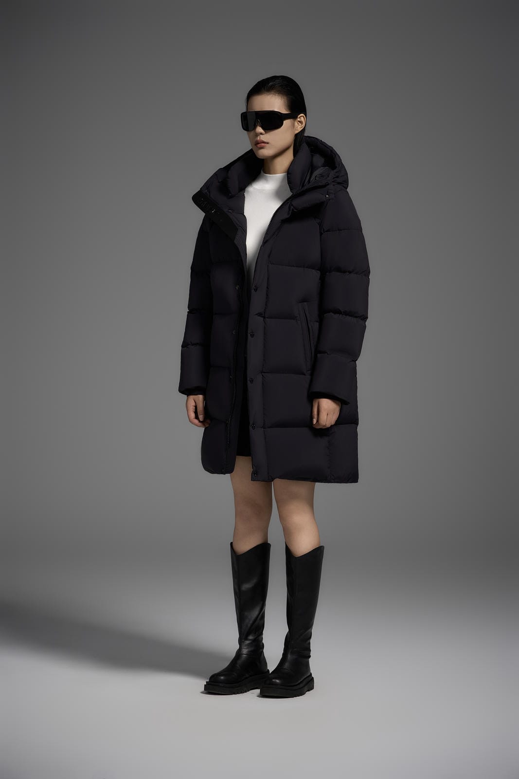 Long Duck Down Jacket With  6 horizontal baffles Hooded 850FP Warm Puffy Unisex Black Pocket Woman Man Easy Clean model 2323