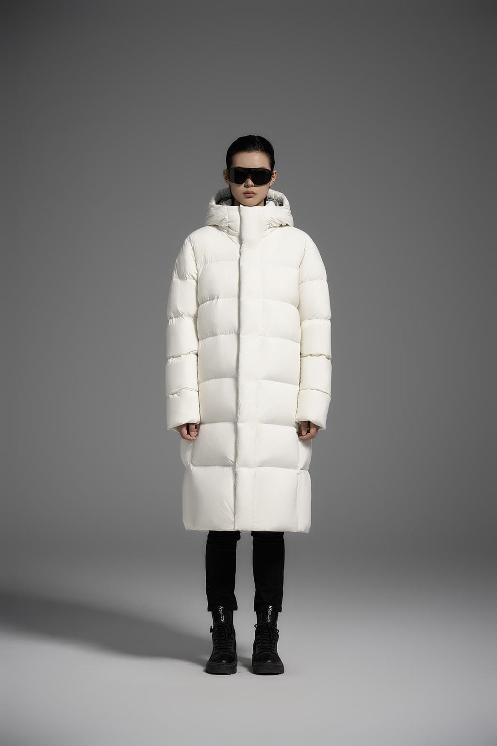 Long Duck Down Jacket With 7  horizontal baffles Hooded Warm Puffy Unisex Women Black White Grey Easy Clean 850FP model2360